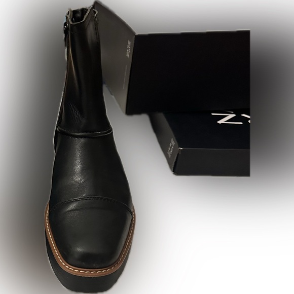 Naturalizer Black Leather Chelsea platform wedge boots, 7.5 - Picture 3 of 8